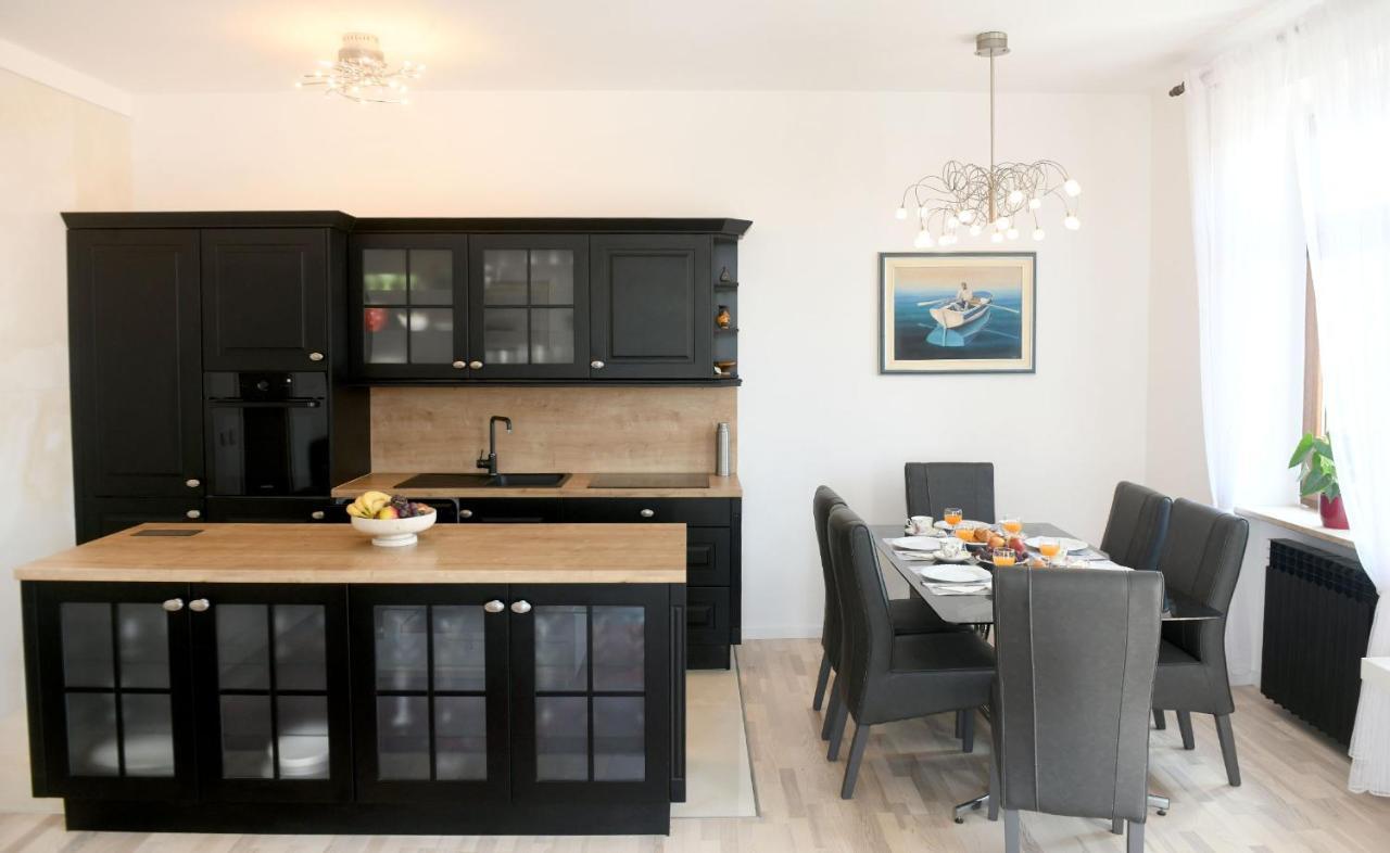 Divia Apartment Rijeka Eksteriør bilde
