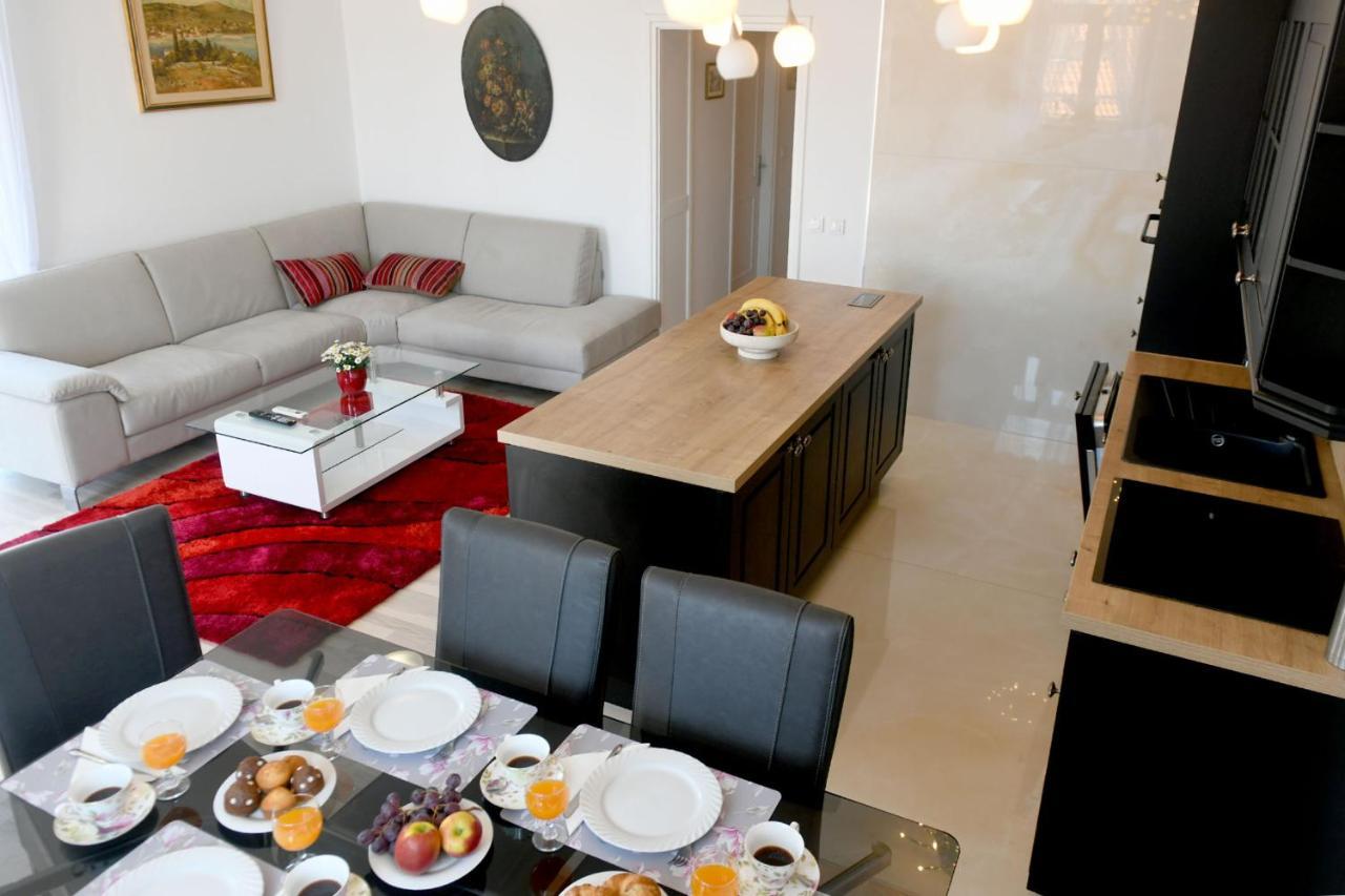 Divia Apartment Rijeka Eksteriør bilde